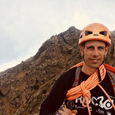 Retrato de Iván Paredes, entrenador de escalada